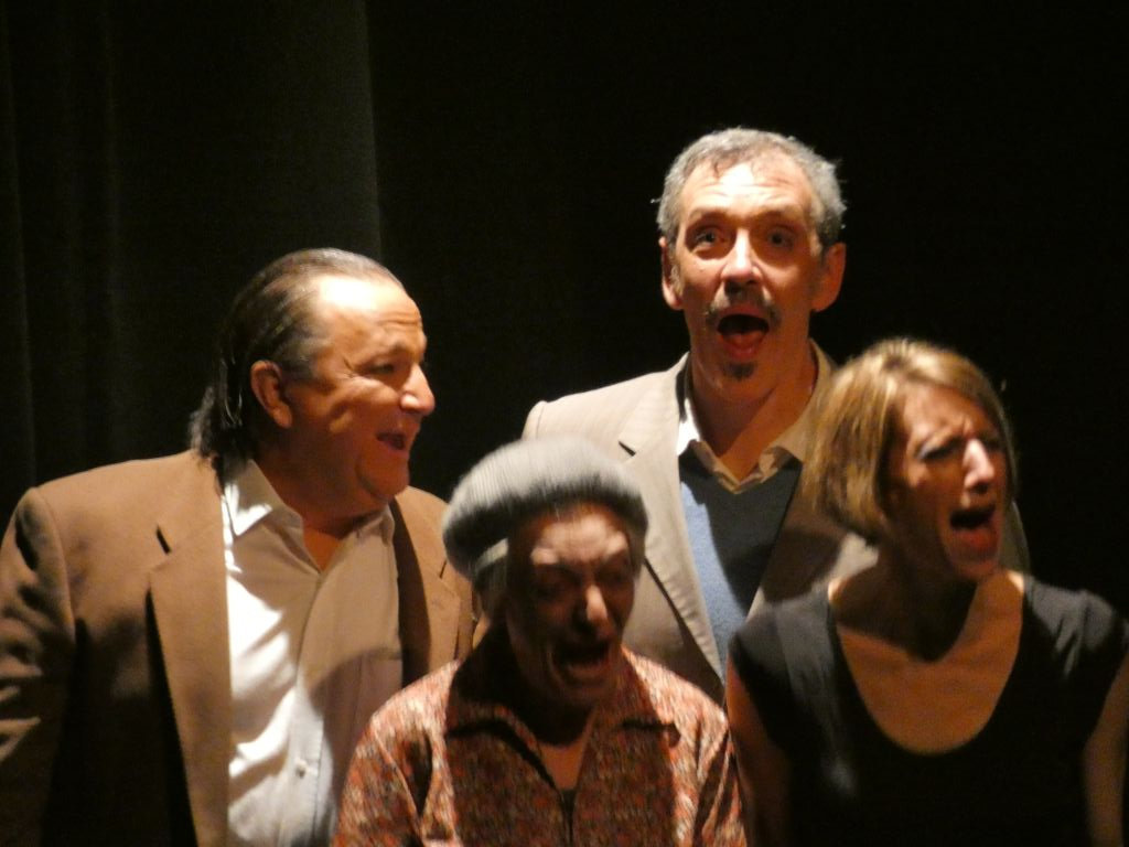 Photo of the Kvetch performance by Cie de l'Empreinté. Donna, Mother in law, Hal and George as a choir.